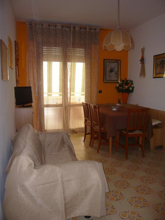 Appartamenti Falco Caorle Pokoj fotografie